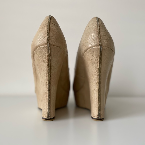 Michael Antonio | Nude Wedges - Picture 2 of 10